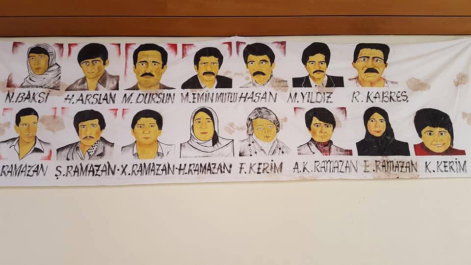 TC sınırlarının bir kaç kilometre uzağında Suriyenin (Rojava Kürdistanı’nın) Kamışlı Kentinde Çirniki köyünde bir Kürd yurtseveri Qabraz Ramazan’ın evinde, vahşice katledilen 15 kişi şunlardı: Hüseyin Arslan (KAWA MK üyesi), Mehmet Emin Mutlu (KAWA Askeri Konsey Üyesi ve bölge sorumlusu), Necla Baksi (KAWA Kadınlar Komitesi Sorumlusu, öldürüldüğünde 22 yaşında ve dört aylık hamileydi), Mehmet Dursun, Müslüm Yıldız, Hasan Ateş, Qabraz Ramazan, Azad Ramazan, Hanife Ramazan, Şükrü Ramazan, Xweşnav Ramazan, Emine Ramazan, Abdulkerim Ramazan, Ferhat Kerim, Kawa Kerim. Sağ çıkmayı başarabilmiş Heybet Açıkgöz, Yusuf Dursun, Brindar(1,5yaşında) Newroz (9 yaşında). (Fazla bilgi için Kürdistan Tarihinde Kamışlı Katliamı / Mahmut Baksi, Med Yayınları, İstanbul 1993)